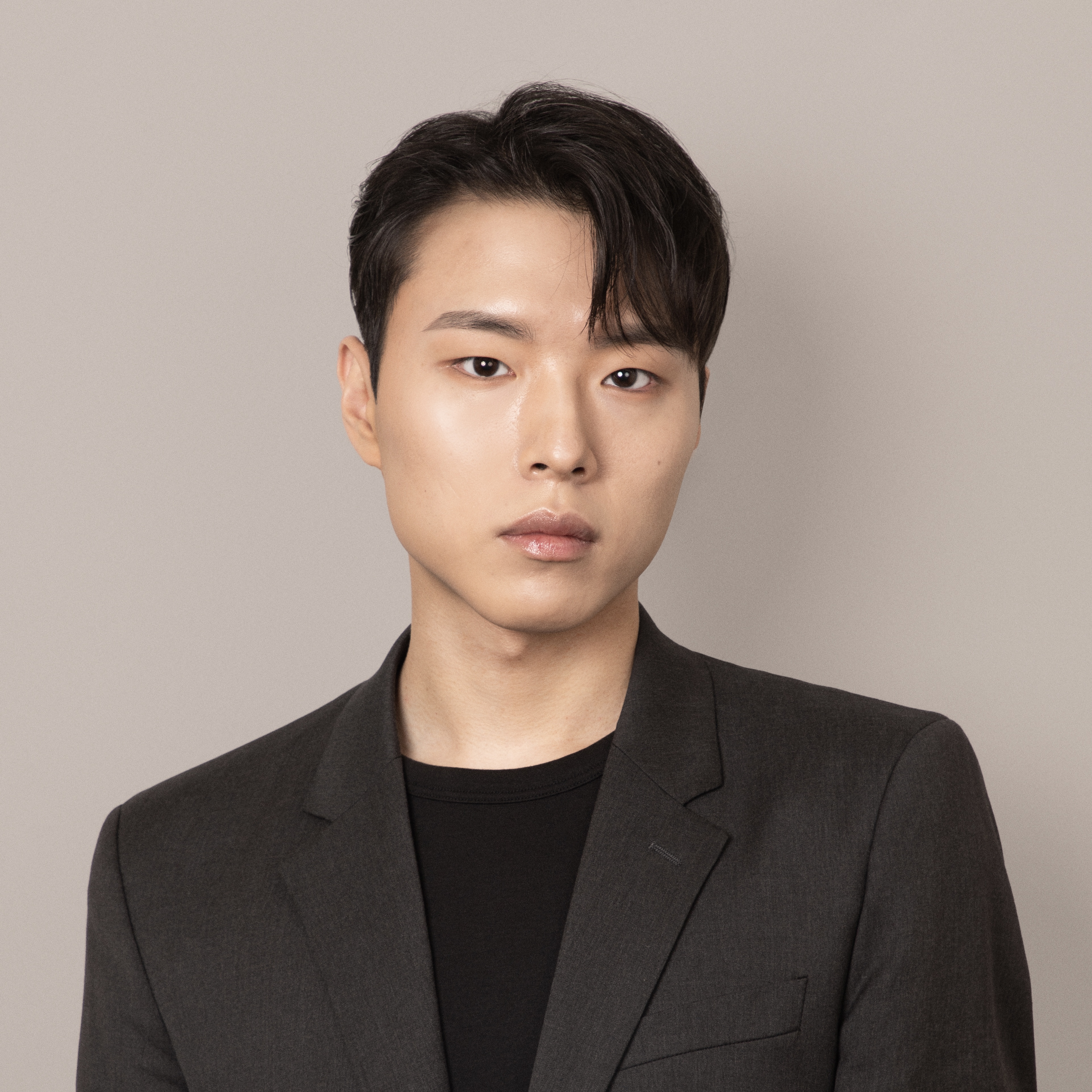 Kyeong-Jun Kim (김경준)